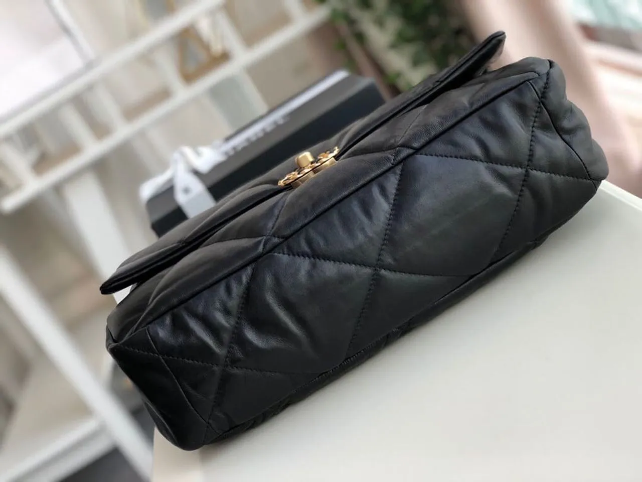 CHL 19 Maxi Handbag Black For Women, Women&#8217;s Bags, Shoulder And Crossbody Bags 14in/36cm AS1162 B04852 94305