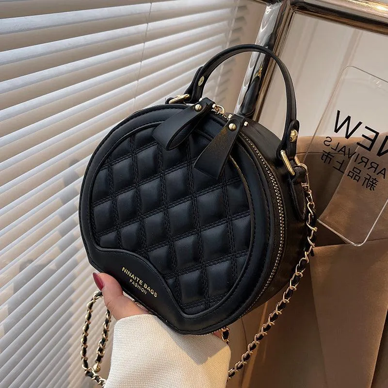 Circular Chain Quilted Bag