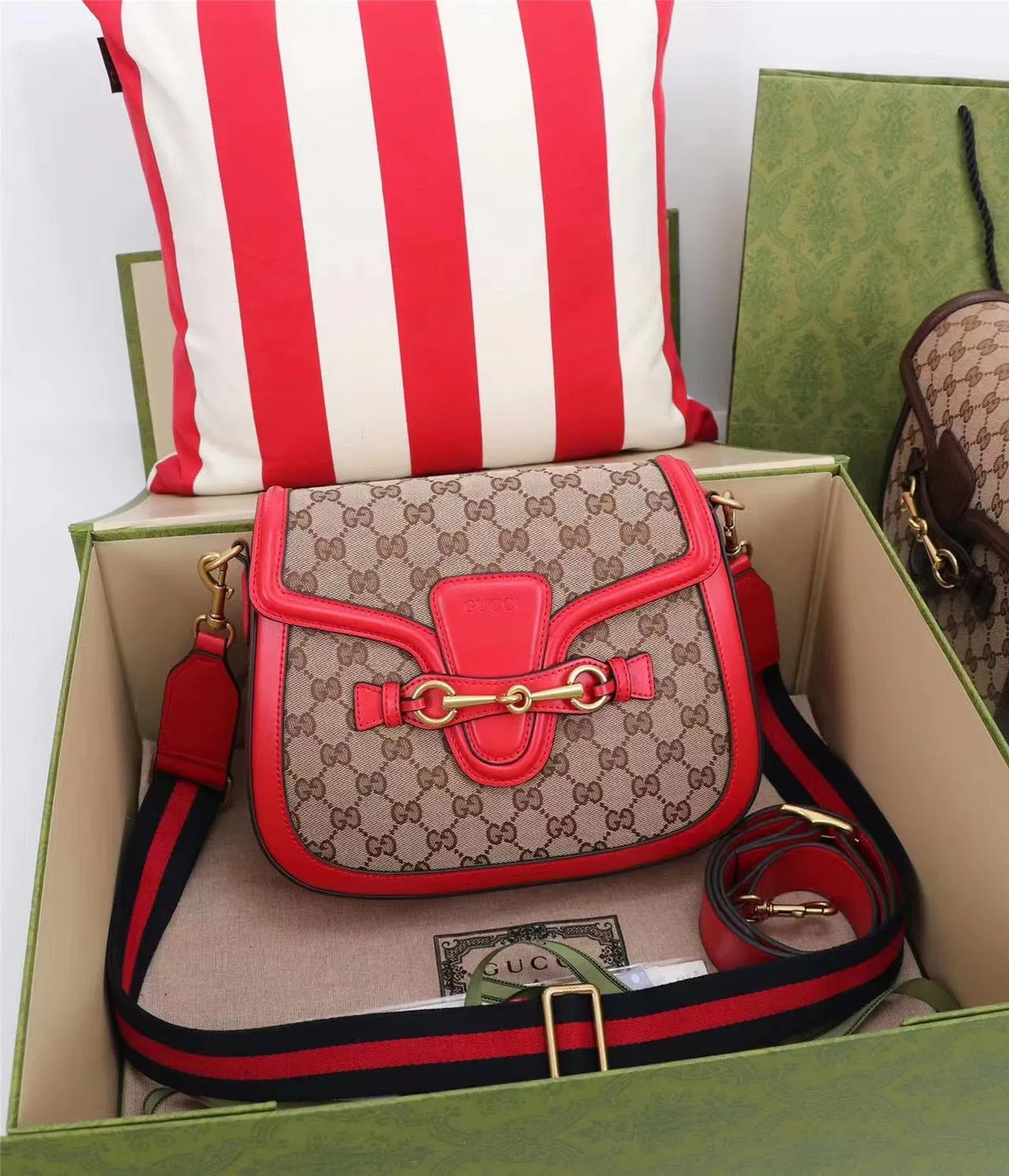 GC475 Gucci Blondie Small Bag / 9.8x6.3x2.7inch