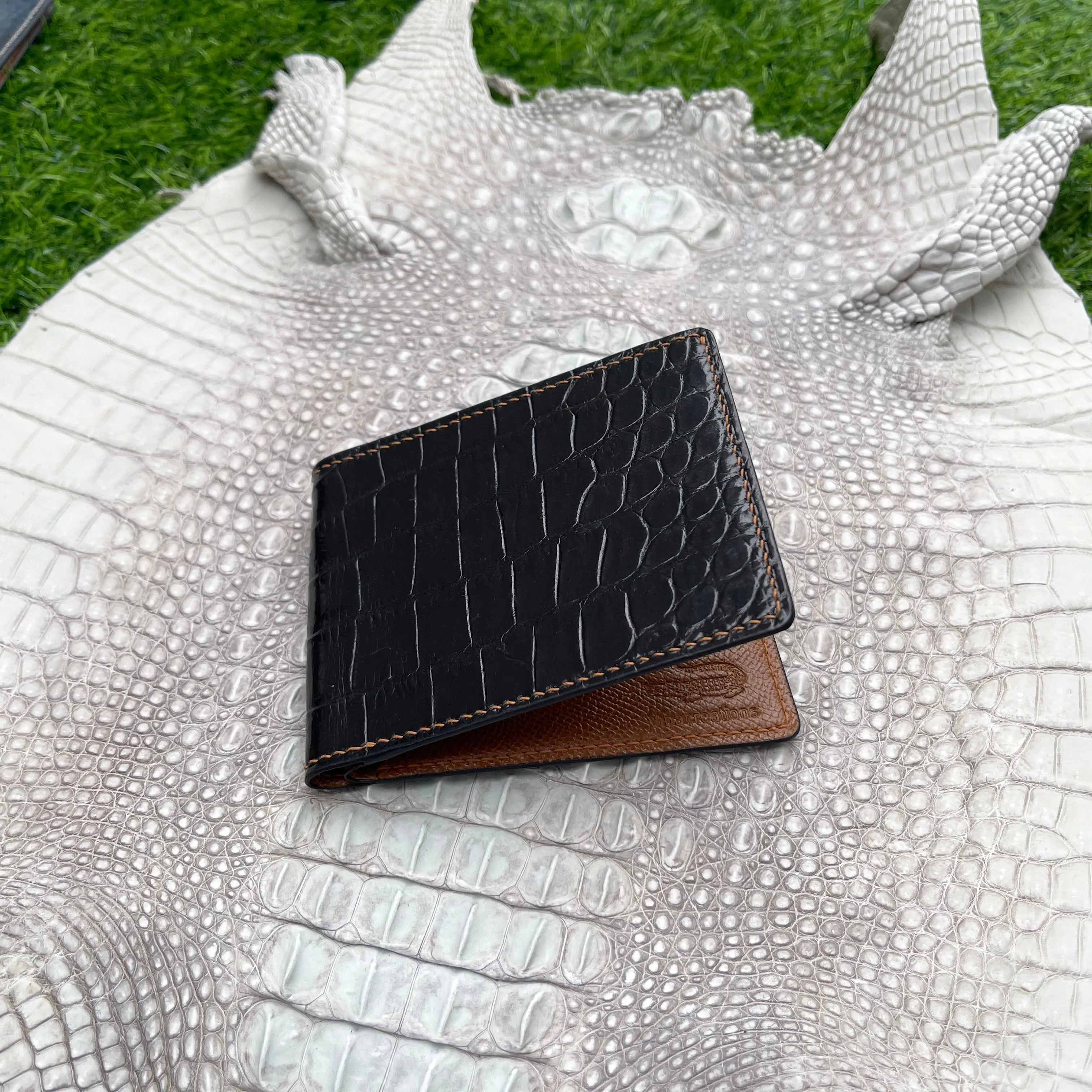 Hand-stitched Black Alligator Leather Bifold Wallet | RFID Blocking | Coin Pocket | VINAM-94