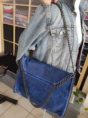 Medium Chain Shoulder Bag