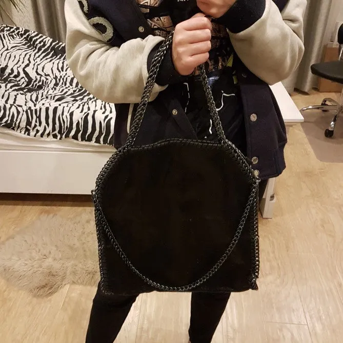 Medium Chain Shoulder Bag