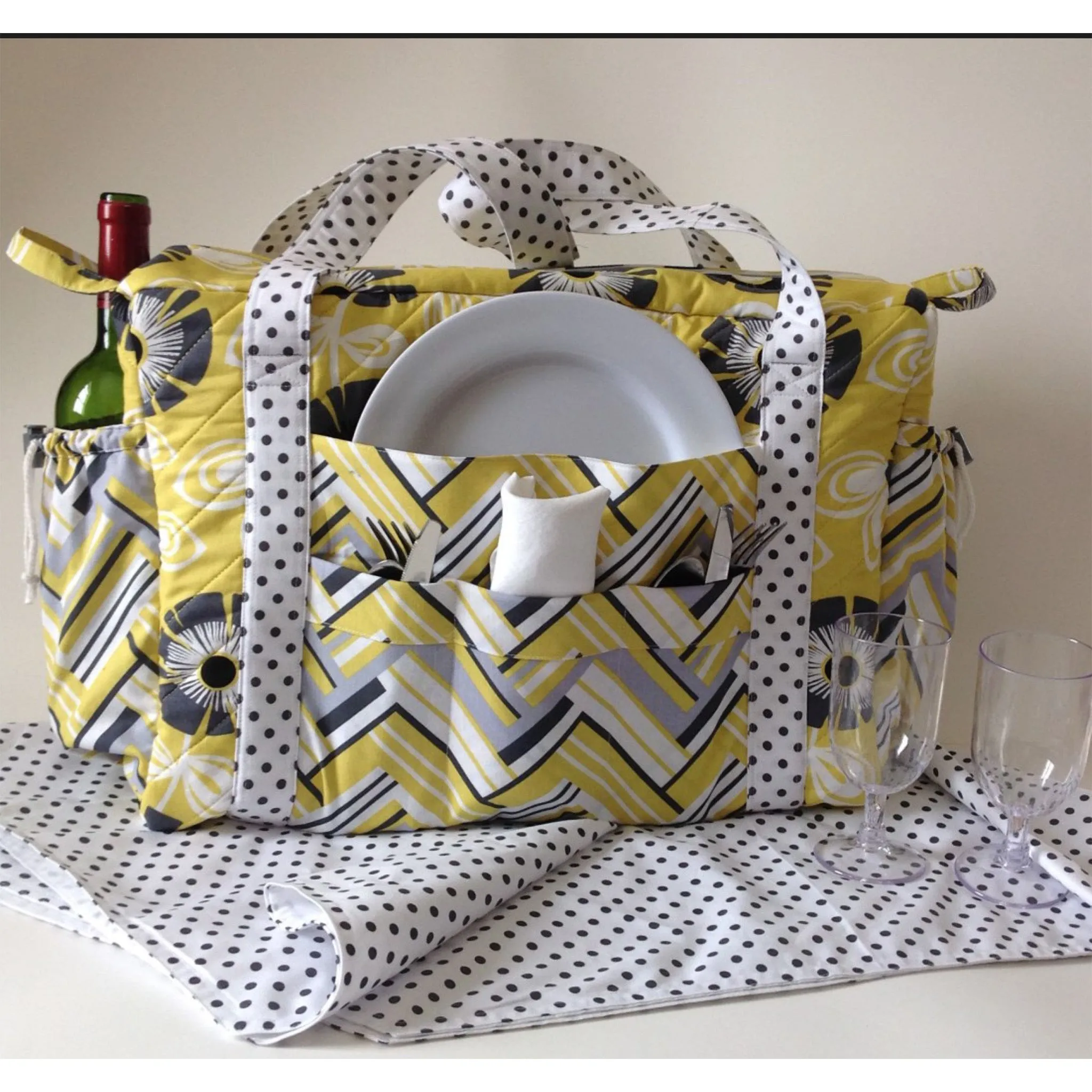 Napa Valley Picnic Tote Pattern BH-110 - Paper Pattern