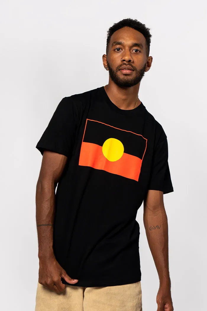 "Raise the Flag" Aboriginal Flag (Large) Black Unisex T-Shirt Boxed Bundle