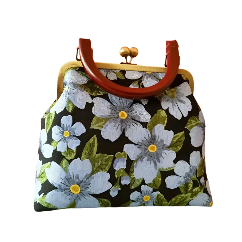 TEEK - Vinatge Style Embroidery Floral Bag