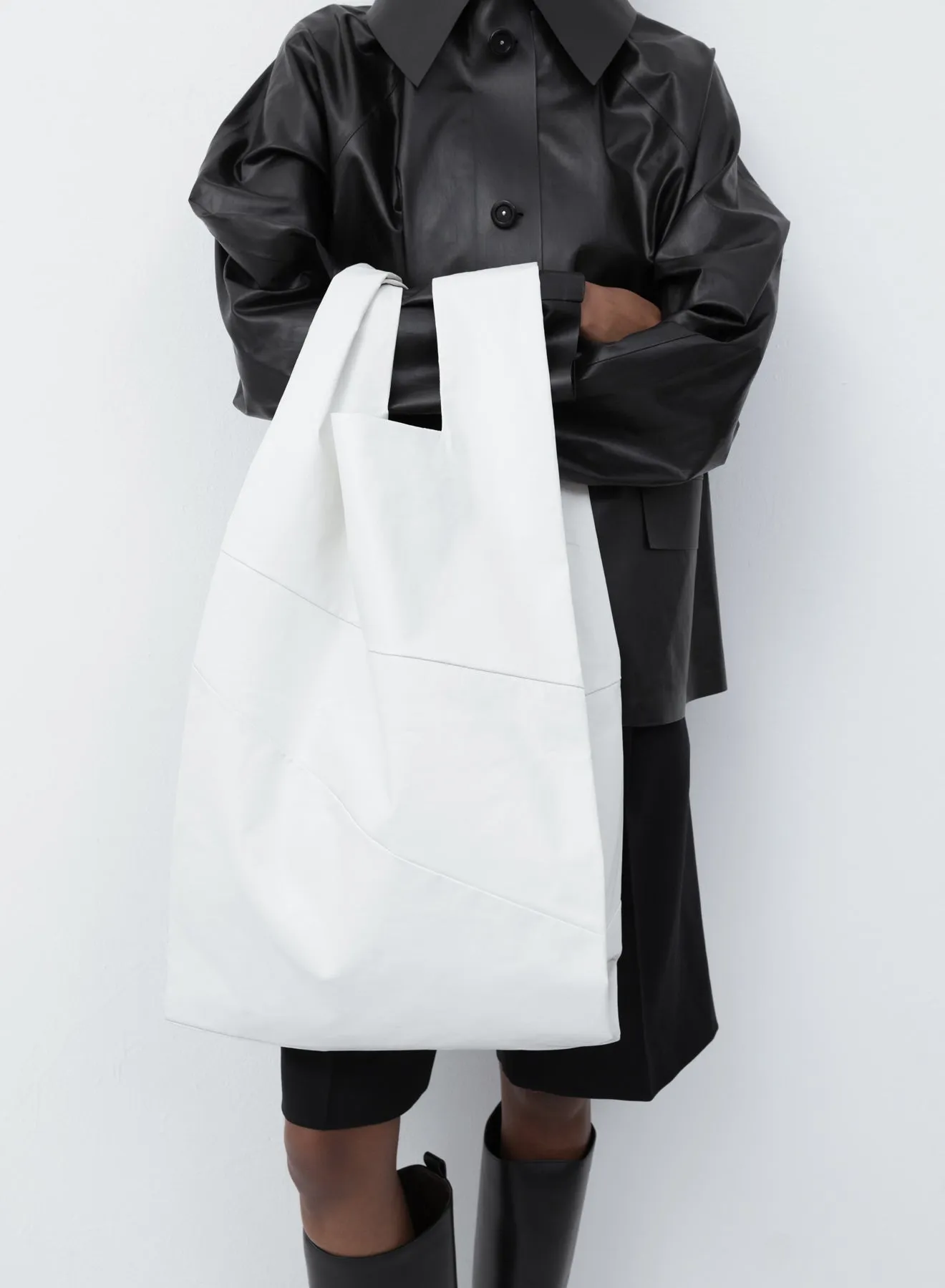 The new shopping bag oil | white