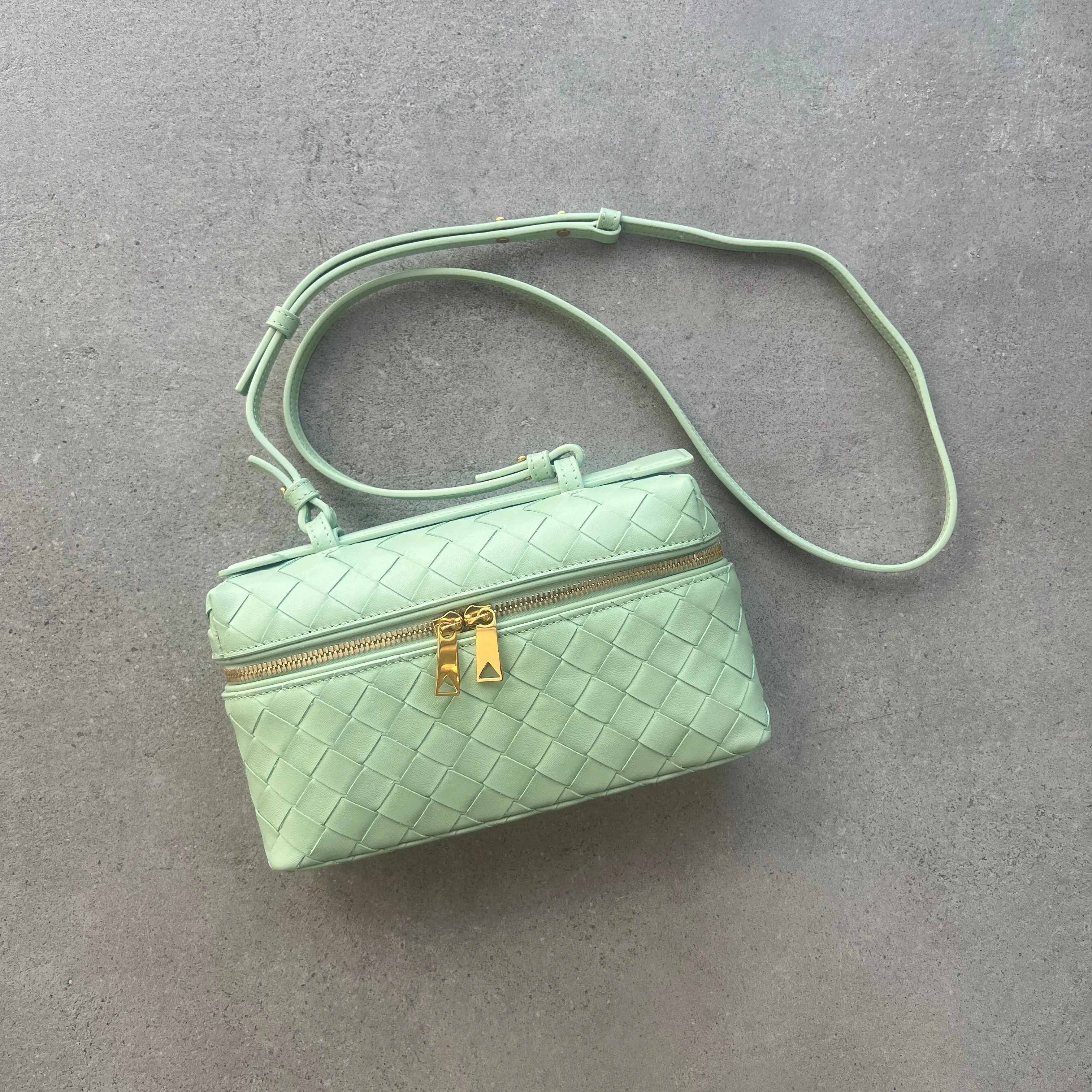 Vanity  Bang Bang Crossbody, Mint